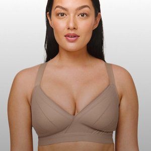 LULULEMON AWAKE TO LACE BRA 34DD Sand/Crepe NWT